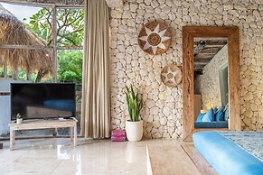 Balangan Beach Villa Idaman Bungalows