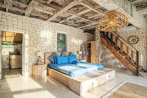 Balangan Beach Villa Idaman Bungalows