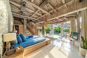 Balangan Beach Villa Idaman Bungalows