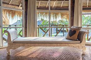 Balangan Beach Villa Idaman Bungalows