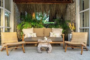 Balangan Beach Villa Idaman Bungalows