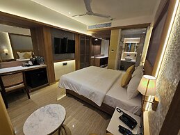 Hotel Golden Nest - Thane