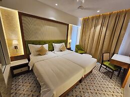 Hotel Golden Nest - Thane