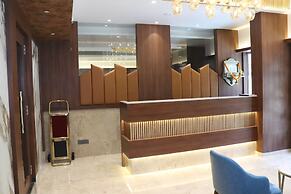 Hotel Golden Nest - Thane