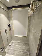 Hotel Golden Nest - Thane