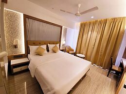 Hotel Golden Nest - Thane
