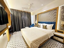 Hotel Golden Nest - Thane