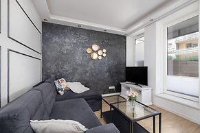 Black & White Szczecin by Renters