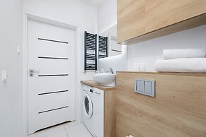 Black & White Szczecin by Renters