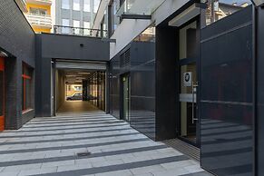 Black & White Szczecin by Renters