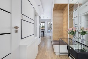 Black & White Szczecin by Renters