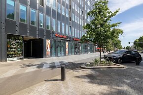 Black & White Szczecin by Renters