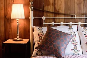 Roomquest Rimrabeang Amphawa Floating Market