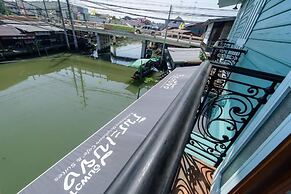 Roomquest Rimrabeang Amphawa Floating Market