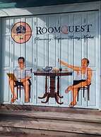 Roomquest Rimrabeang Amphawa Floating Market