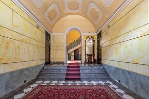 Amari Elegant Apartment