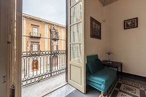 Amari Elegant Apartment