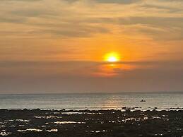 Lanta Riviera Beach Resort