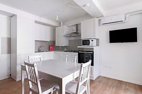 Bright and Cozy Studio