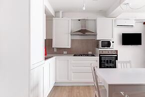 Bright and Cozy Studio