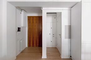 Bright and Cozy Studio