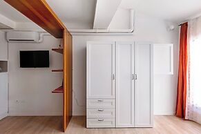 Bright and Cozy Studio