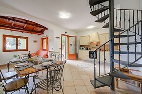 Villa Monte Enrico - Pool And Whirlpool