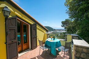 Villa Monte Enrico - Pool And Whirlpool