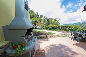 Villa Monte Enrico - Pool And Whirlpool