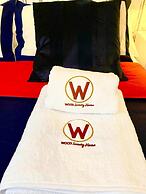 Wood Luxury House Wood Luxury House