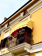 Wood Luxury House Wood Luxury House