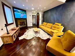 Wood Luxury House Wood Luxury House