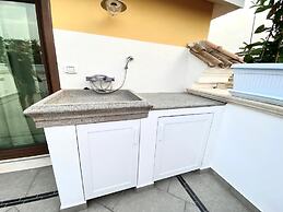 Wood Luxury House Wood Luxury House