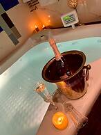 Wood Luxury House Wood Luxury House