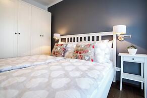 Escape to Wellness Your Lakeside Apartment Awaits