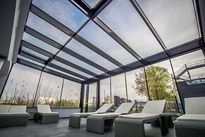 Escape to Wellness Your Lakeside Apartment Awaits