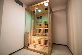 Escape to Wellness Your Lakeside Apartment Awaits