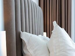Bright and Lovely Furnished Studio Apartment