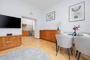 Apartment Filtry With Parking by Renters