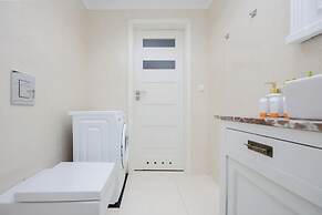 Apartment Filtry With Parking by Renters