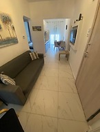 Cozy Apartment With two Bedrooms With a sea View