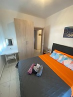 Cozy Apartment With two Bedrooms With a sea View