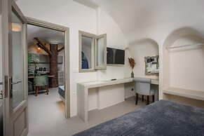 Galaria Serenity Suites