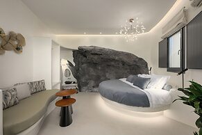 Galaria Serenity Suites