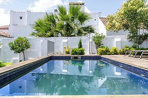 limehome Evora Rua de Machede 61