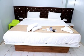 Twarita Executive Lodge