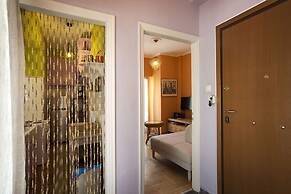 Sunny View in Koukaki