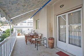 Sunny View in Koukaki