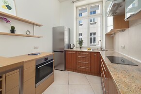 Exceptional Apartment for 4 by Renters