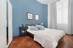 Exceptional Apartment for 4 by Renters